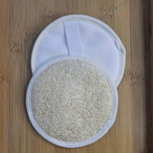 Wholesale round loofah bath pads in 4-inch and 4.7-inch sizes for bulk skincare export.